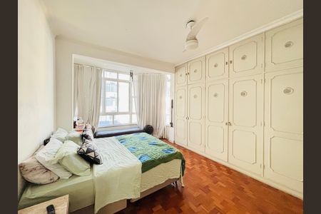 Apartamento para alugar com 180m², 3 quartos e 1 vaga