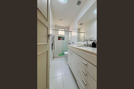 Apartamento para alugar com 180m², 3 quartos e 1 vaga