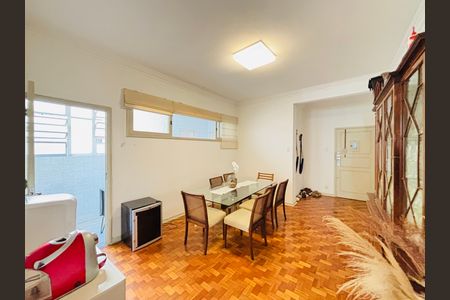Apartamento para alugar com 180m², 3 quartos e 1 vaga