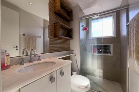 Banheiro de apartamento para alugar com 1 quarto, 51m² em Cambuci, São Paulo