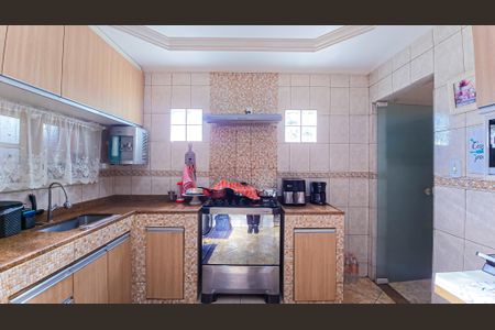 Cozinha de casa à venda com 4 quartos, 204m² em Del Castilho, Rio de Janeiro