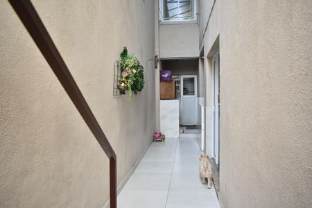 Casa para alugar com 270m², 1 quarto e 2 vagasCorredor lateral