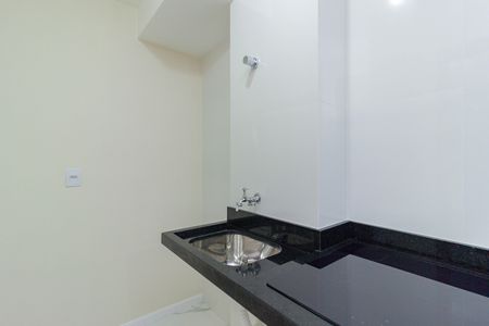 Lavanderia de apartamento para alugar com 2 quartos, 38m² em Jardim Santa Lucrecia, São Paulo
