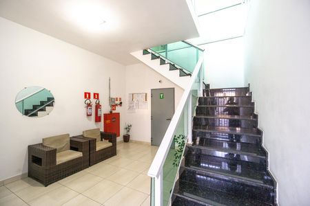 Studio para alugar com 36m², 1 quarto e 1 vaga Studio para alugar com 36m², 1 quarto e 1 vagaHall social
