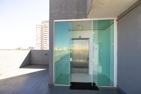 Studio para alugar com 36m², 1 quarto e 1 vaga Studio para alugar com 36m², 1 quarto e 1 vagaHall do elevador
