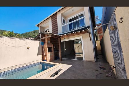 Casa de condomínio para alugar com 150m², 2 quartos e 2 vagas