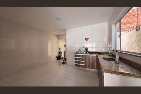 Casa de condomínio para alugar com 150m², 2 quartos e 2 vagas