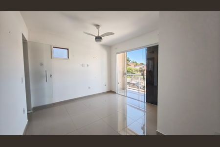 Casa de condomínio para alugar com 150m², 2 quartos e 2 vagas