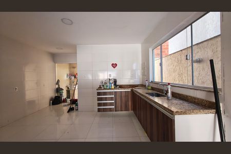 Casa de condomínio para alugar com 150m², 2 quartos e 2 vagas