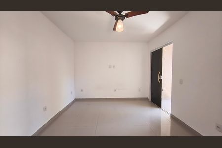 Casa de condomínio para alugar com 150m², 2 quartos e 2 vagas