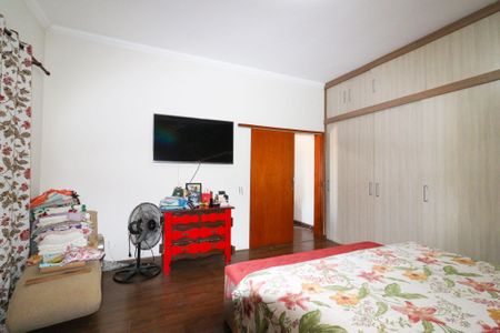 Casa à venda com 311m², 3 quartos e 4 vagas