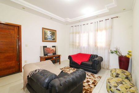 Casa à venda com 311m², 3 quartos e 4 vagas
