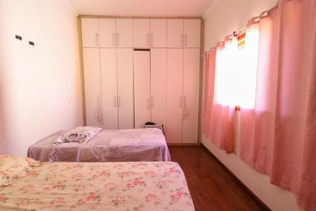 Casa à venda com 311m², 3 quartos e 4 vagas