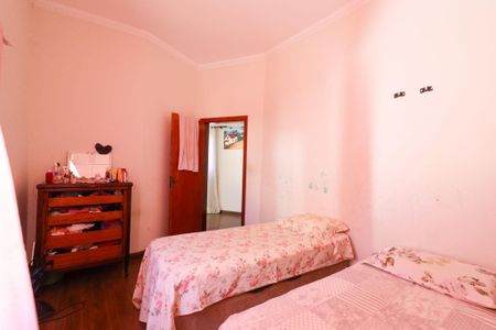 Casa à venda com 311m², 3 quartos e 4 vagas