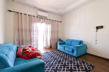 Casa à venda com 311m², 3 quartos e 4 vagas