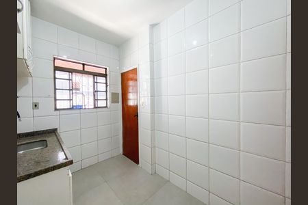 Casa para alugar com 3 quartos, 70m² em Camargos, Belo Horizonte