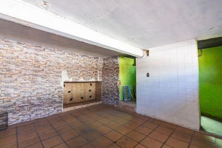 Garagem de casa à venda com 3 quartos, 180m² em Umuarama, Osasco