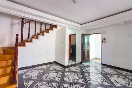 Casa à venda com 3 quartos, 180m² em Umuarama, Osasco