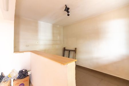 Edícula de casa à venda com 3 quartos, 180m² em Umuarama, Osasco