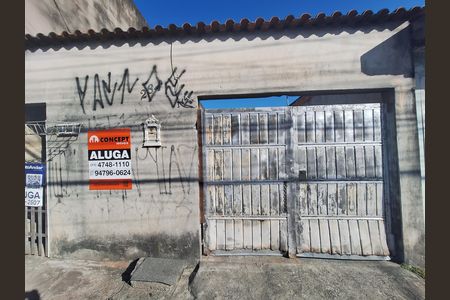 Fachada de casa para alugar com 1 quarto, 60m² em Jardim Leblon, Suzano