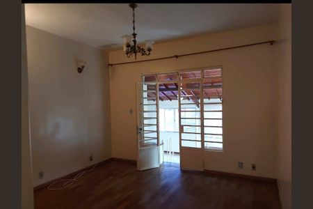 Casa à venda com 5 quartos, 216m² em Tremembé, São Paulo
