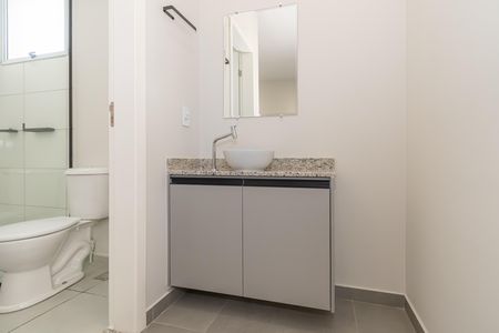 Apartamento à venda com 57m², 2 quartos e 1 vaga Apartamento à venda com 57m², 2 quartos e 1 vagaBanheiro da Suíte