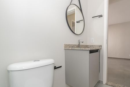 Banheiro  de apartamento à venda com 2 quartos, 57m² em Jardim Bela Vista, Sumaré
