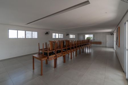 Apartamento à venda com 57m², 2 quartos e 1 vaga Apartamento à venda com 57m², 2 quartos e 1 vagaÁrea comum - Salão de festas