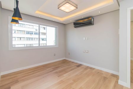 Sala de apartamento à venda com 2 quartos, 68m² em Centro Histórico, Porto Alegre