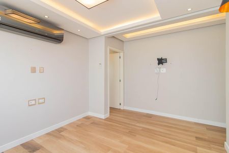 Sala de apartamento à venda com 2 quartos, 68m² em Centro Histórico, Porto Alegre