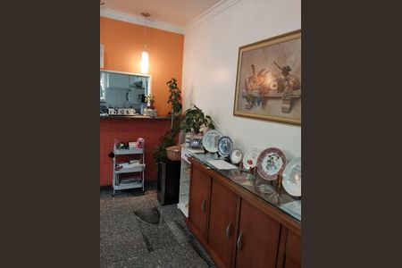 Casa à venda com 3 quartos, 211m² em Chácara Inglesa, São Paulo