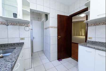 Apartamento à venda com 66m², 3 quartos e 1 vaga Apartamento à venda com 66m², 3 quartos e 1 vagaCozinha e Área de Serviço