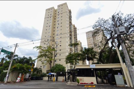 Apartamento para alugar com 76m², 3 quartos e 1 vaga Apartamento para alugar com 76m², 3 quartos e 1 vagaFachada e portaria