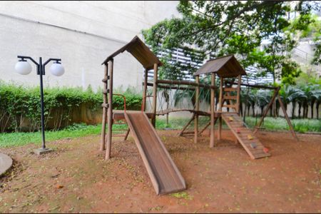 Apartamento para alugar com 76m², 3 quartos e 1 vaga Apartamento para alugar com 76m², 3 quartos e 1 vagaPlayground