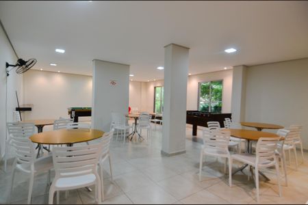 Apartamento para alugar com 76m², 3 quartos e 1 vaga Apartamento para alugar com 76m², 3 quartos e 1 vagaSala de Jogos