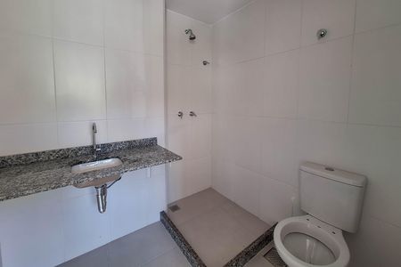 Studio para alugar com 38m², 1 quarto e 1 vaga Studio para alugar com 38m², 1 quarto e 1 vagaBanheiro