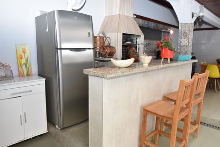 Casa à venda com 323m², 3 quartos e 2 vagas Casa à venda com 323m², 3 quartos e 2 vagasarea de lazer