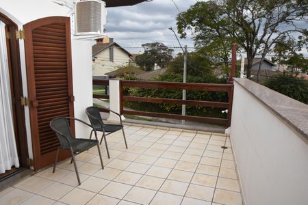 Casa à venda com 323m², 3 quartos e 2 vagas Casa à venda com 323m², 3 quartos e 2 vagasSuite varanda