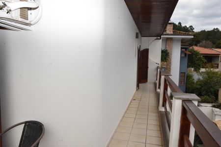 Casa à venda com 323m², 3 quartos e 2 vagas Casa à venda com 323m², 3 quartos e 2 vagascorredor das varandas