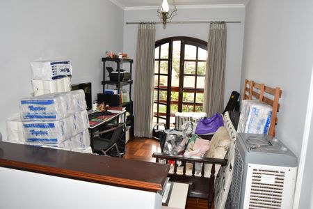 Casa à venda com 323m², 3 quartos e 2 vagas Casa à venda com 323m², 3 quartos e 2 vagassala de tv