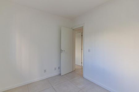Quarto de apartamento para alugar com 2 quartos, 58m² em Vila Nova, Porto Alegre