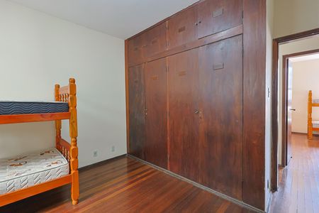 Apartamento à venda com 140m², 4 quartos e 1 vaga