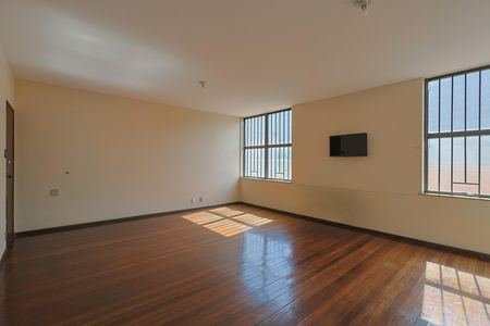 Apartamento à venda com 140m², 4 quartos e 1 vaga