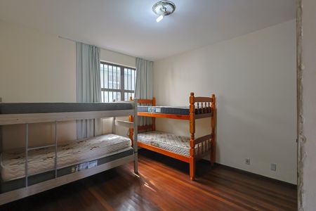 Apartamento à venda com 140m², 4 quartos e 1 vaga