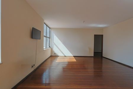 Apartamento à venda com 140m², 4 quartos e 1 vaga