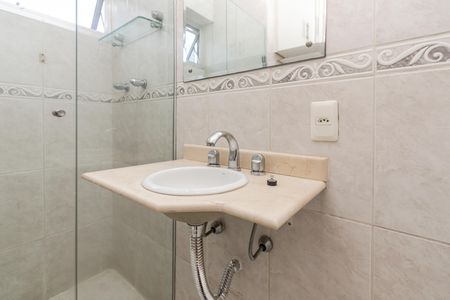 Apartamento para alugar com 110m², 3 quartos e 1 vaga Apartamento para alugar com 110m², 3 quartos e 1 vagaBanheiro da Suíte