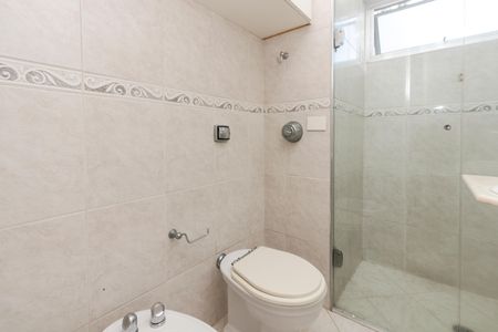 Apartamento para alugar com 110m², 3 quartos e 1 vaga Apartamento para alugar com 110m², 3 quartos e 1 vagaBanheiro da Suíte