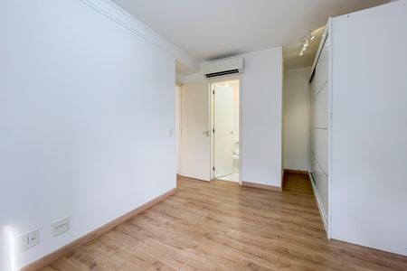 Suíte de apartamento para alugar com 2 quartos, 62m² em Presidente Altino, Osasco