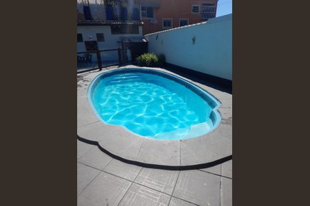 Piscina de casa à venda com 2 quartos, 273m² em Rubem Berta, Porto Alegre