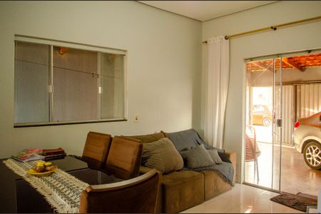 Casa à venda com 2 quartos, 250m² em Setor Estrela Dalva, Goiânia